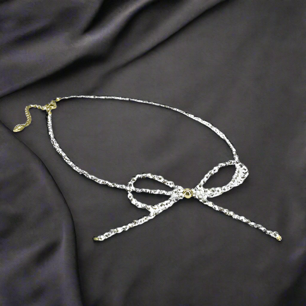 Bow Necklace